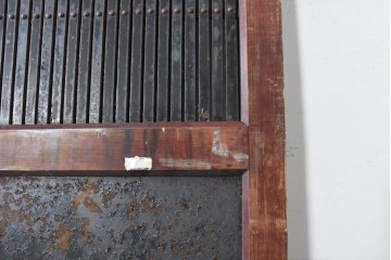 アンティーク建具　明治から大正期　上手物!　重厚な鉄板張りの大振り蔵戸1枚　(R-086489)