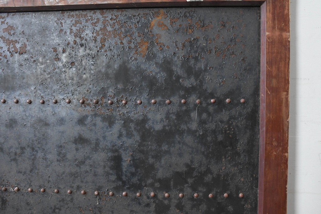 アンティーク建具　明治から大正期　上手物!　重厚な鉄板張りの大振り蔵戸1枚　(R-086489)