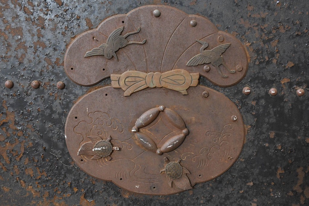 アンティーク建具　明治から大正期　上手物!　重厚な鉄板張りの大振り蔵戸1枚　(R-086489)