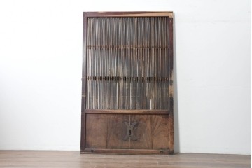 アンティーク建具　明治から大正期　総欅(ケヤキ)材　細やかな格子と素朴な佇まいが味わい深い格子蔵戸1枚　(R-086490)