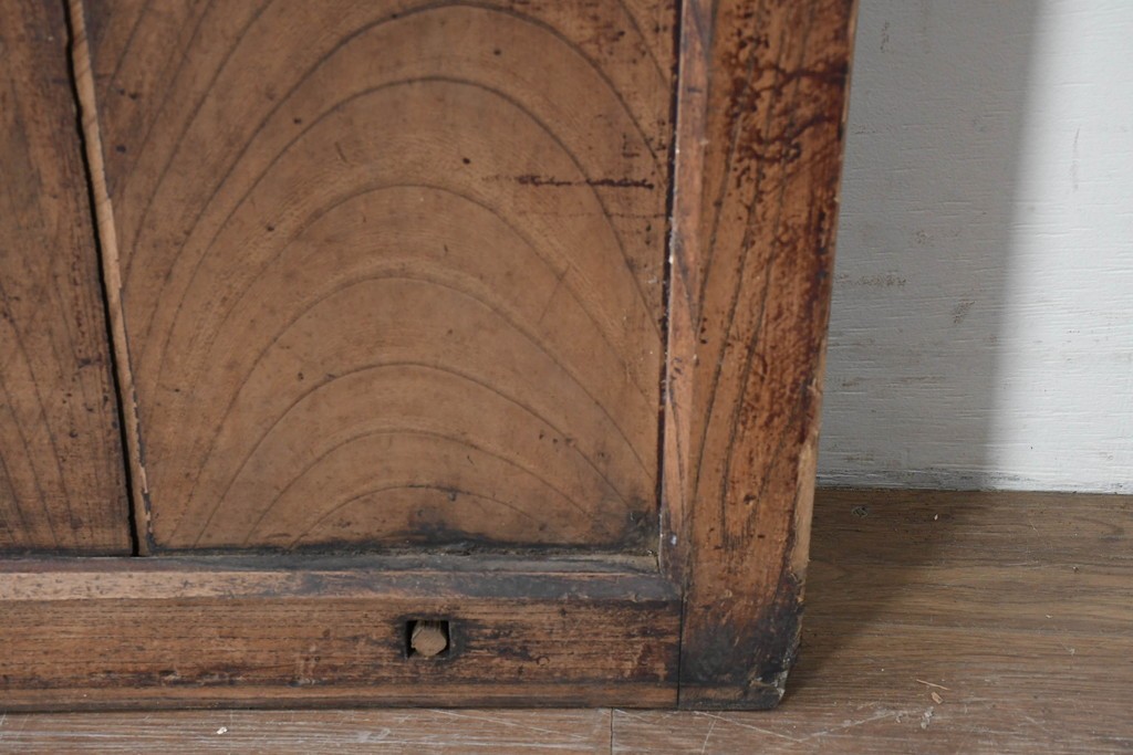 アンティーク建具　明治から大正期　総欅(ケヤキ)材　細やかな格子と素朴な佇まいが味わい深い格子蔵戸1枚　(R-086490)