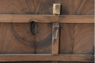 アンティーク建具　明治から大正期　総欅(ケヤキ)材　細やかな格子と素朴な佇まいが味わい深い格子蔵戸1枚　(R-086490)