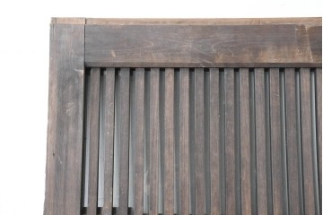 アンティーク建具　明治から大正期　木味の良い素朴な風合いと細格子が趣深いガラス入り格子蔵戸1枚　(R-086491)