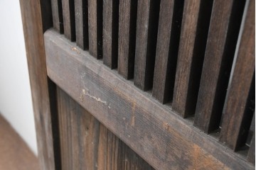 アンティーク建具　明治から大正期　木味の良い素朴な風合いと細格子が趣深いガラス入り格子蔵戸1枚　(R-086491)