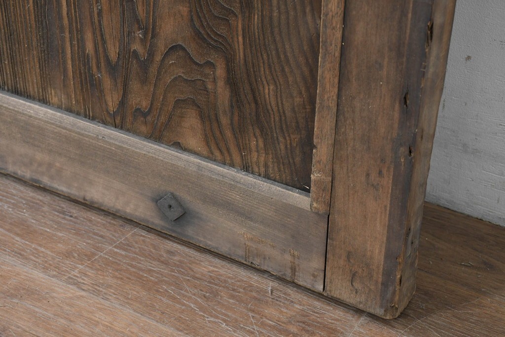 アンティーク建具　明治から大正期　木味の良い素朴な風合いと細格子が趣深いガラス入り格子蔵戸1枚　(R-086491)