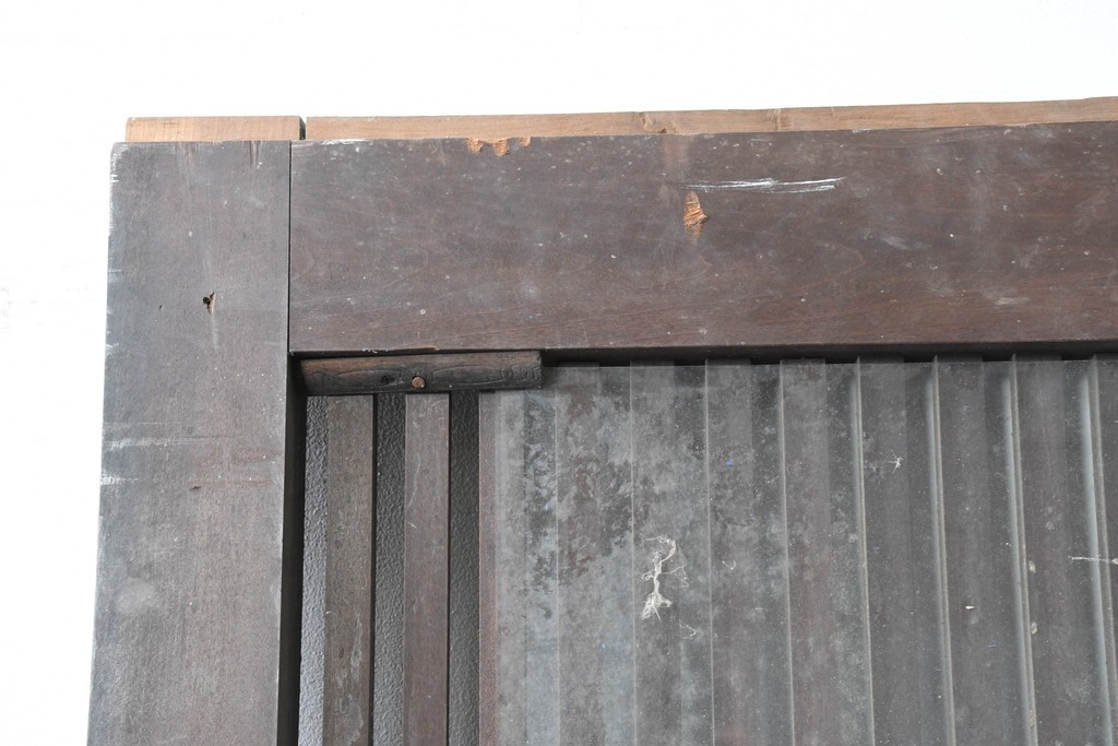 アンティーク建具　明治から大正期　木味の良い素朴な風合いと細格子が趣深いガラス入り格子蔵戸1枚　(R-086491)