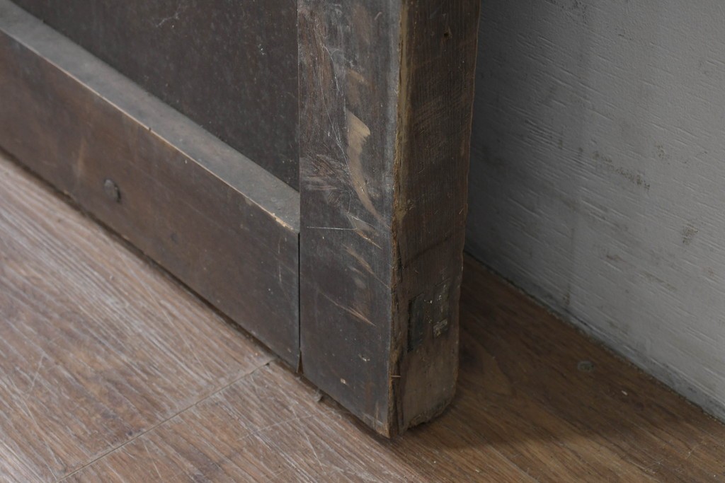 アンティーク建具　明治から大正期　木味の良い素朴な風合いと細格子が趣深いガラス入り格子蔵戸1枚　(R-086491)