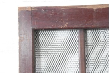 アンティーク建具　明治から大正期　上手物!　総欅(ケヤキ)材　格子と金網の組み合わせが趣ある狐格子蔵戸1枚　(R-086492)