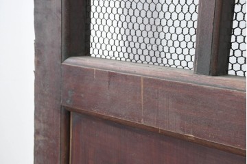 アンティーク建具　明治から大正期　上手物!　総欅(ケヤキ)材　格子と金網の組み合わせが趣ある狐格子蔵戸1枚　(R-086492)