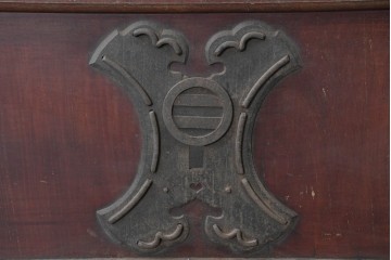 アンティーク建具　明治から大正期　上手物!　総欅(ケヤキ)材　格子と金網の組み合わせが趣ある狐格子蔵戸1枚　(R-086492)