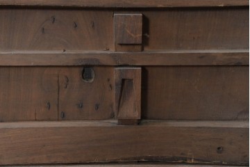 アンティーク建具　明治から大正期　上手物!　総欅(ケヤキ)材　格子と金網の組み合わせが趣ある狐格子蔵戸1枚　(R-086492)