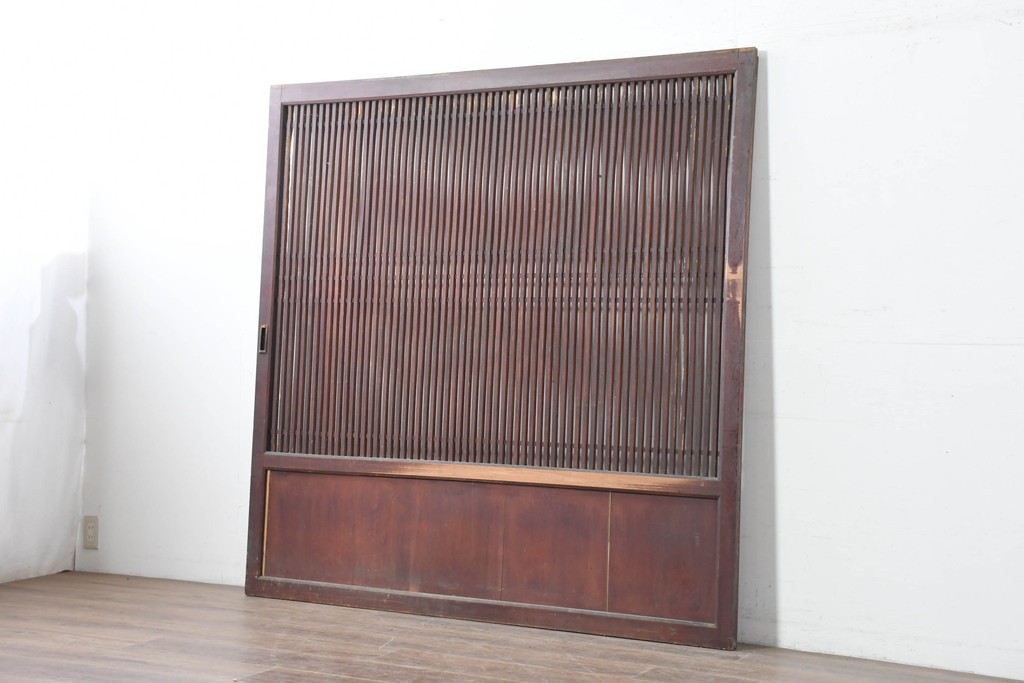 アンティーク建具　大正から昭和初期　細やかな格子が印象的な幅広の蔵戸1枚　(R-086493)