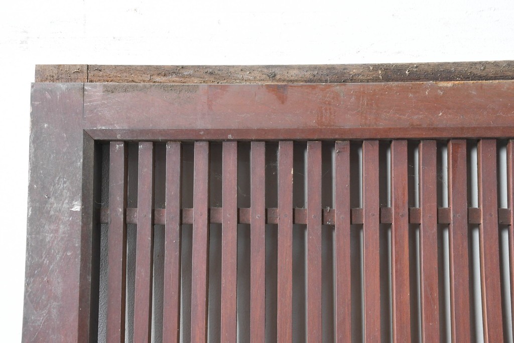 アンティーク建具　大正から昭和初期　細やかな格子が印象的な幅広の蔵戸1枚　(R-086493)