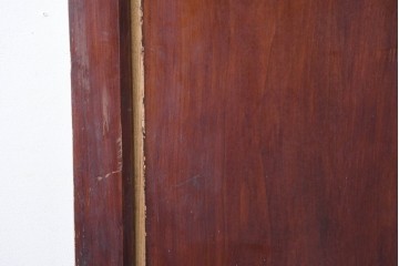 アンティーク建具　明治から大正期　落ち着いた漆塗りの風合いと重厚な金具が印象的な幅広蔵戸1枚　(R-086495)