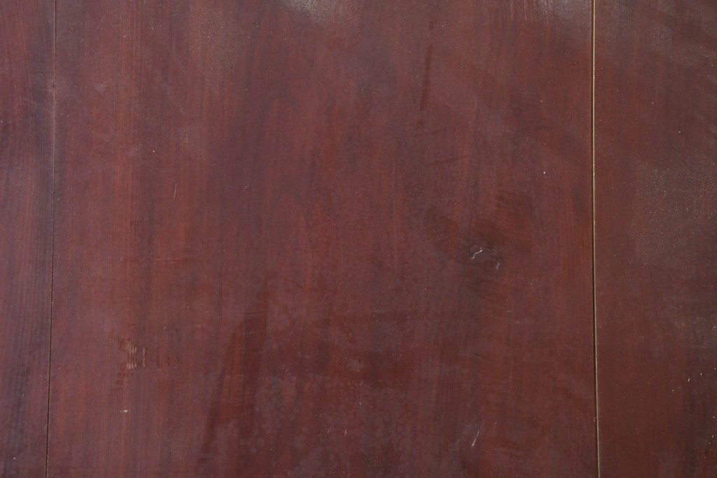 アンティーク建具　明治から大正期　落ち着いた漆塗りの風合いと重厚な金具が印象的な幅広蔵戸1枚　(R-086495)