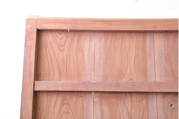 アンティーク建具　明治から大正期　落ち着いた漆塗りの風合いと重厚な金具が印象的な幅広蔵戸1枚　(R-086495)