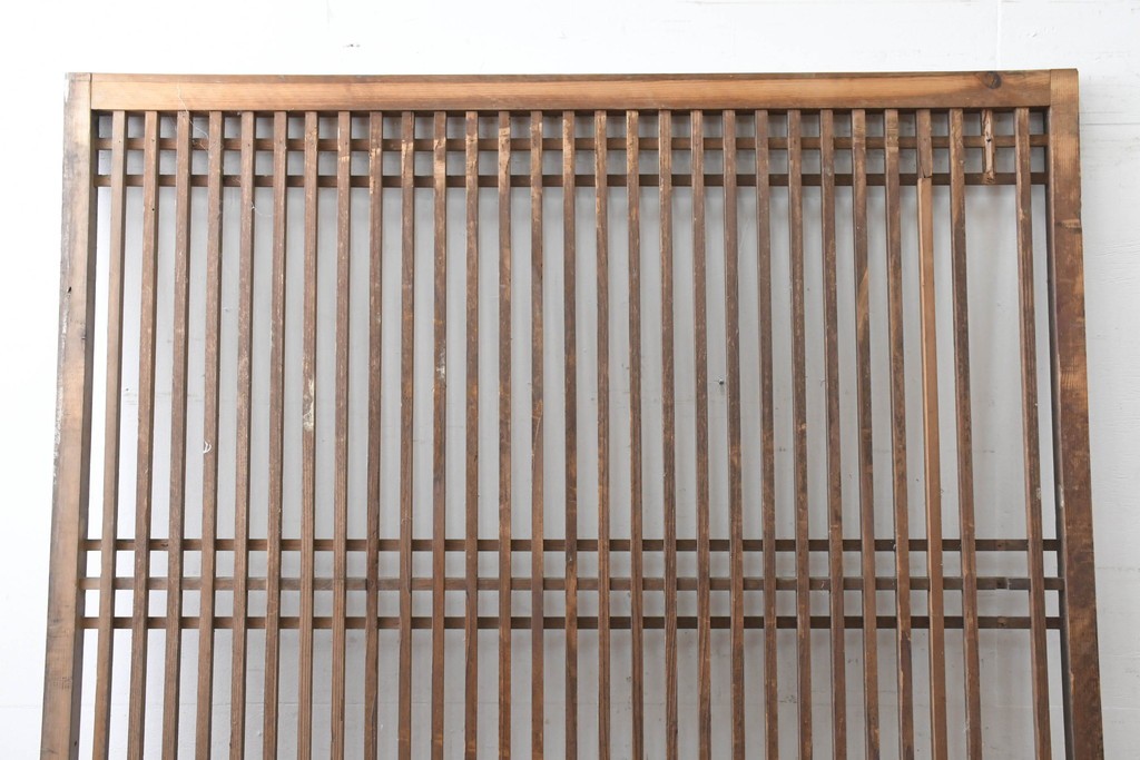 アンティーク建具　明治から大正期　木味豊かな風合いと細格子が美しい格子蔵戸1枚　(R-086496)
