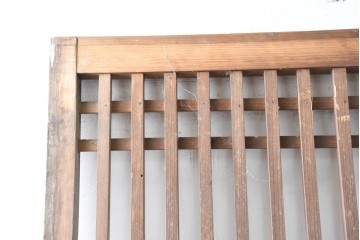 アンティーク建具　明治から大正期　木味豊かな風合いと細格子が美しい格子蔵戸1枚　(R-086496)