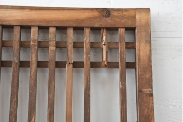 アンティーク建具　明治から大正期　木味豊かな風合いと細格子が美しい格子蔵戸1枚　(R-086496)