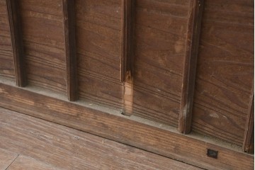 アンティーク建具　明治から大正期　木味豊かな風合いと細格子が美しい格子蔵戸1枚　(R-086496)