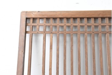 アンティーク建具　明治から大正期　木味豊かな風合いと細格子が美しい格子蔵戸1枚　(R-086496)