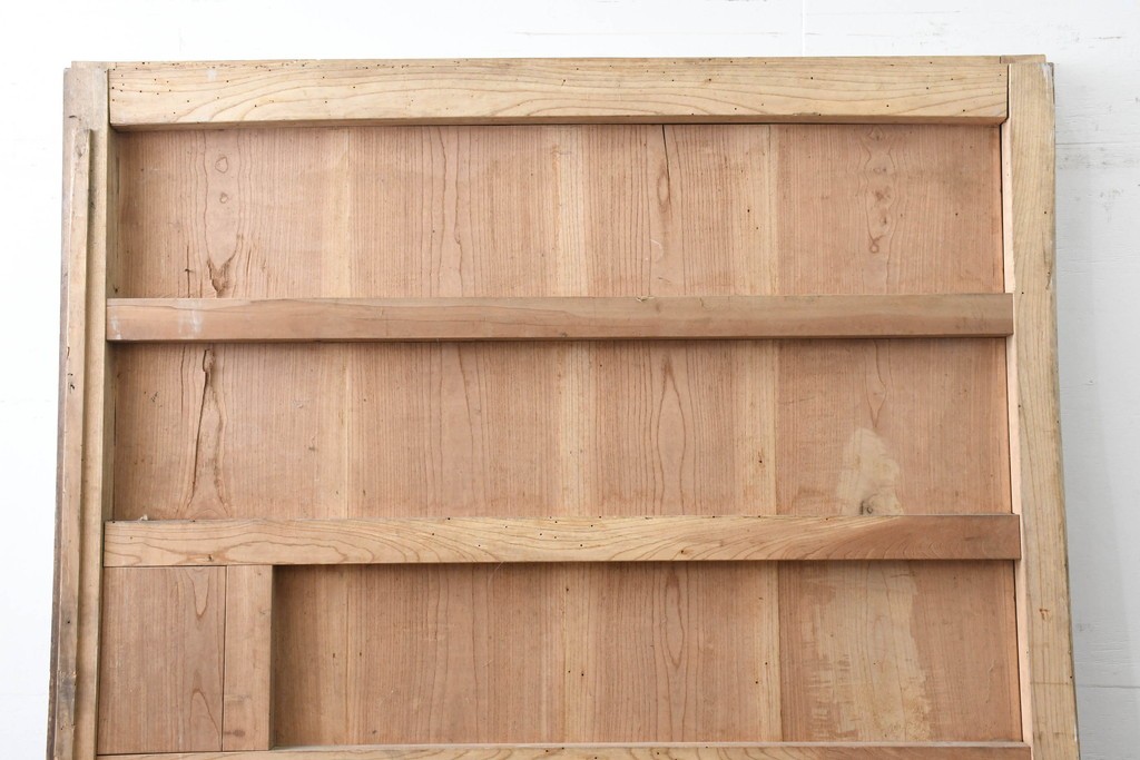 アンティーク建具　明治から大正期　上手物!　新潟産　総欅(ケヤキ)材　大振りで重厚な蔵戸1枚　(R-086497)