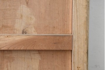 アンティーク建具　明治から大正期　上手物!　新潟産　総欅(ケヤキ)材　大振りで重厚な蔵戸1枚　(R-086497)