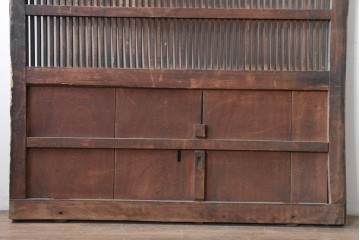 アンティーク建具　明治から大正期　重厚な金具と繊細な縦格子が調和する幅広格子蔵戸1枚　(R-086498)