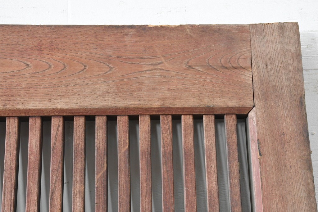 アンティーク建具　明治から大正期　木目豊かな腰板と細格子が調和した幅広格子蔵戸1枚　(R-086500)