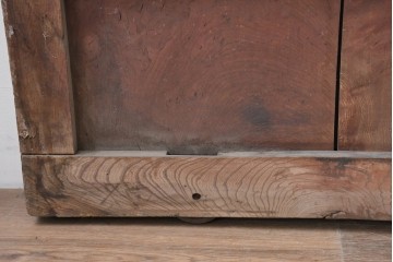 アンティーク建具　明治から大正期　木目豊かな腰板と細格子が調和した幅広格子蔵戸1枚　(R-086500)