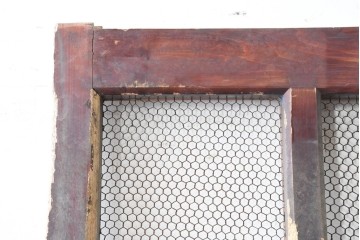 アンティーク建具　明治から大正期　狐格子と金網の組み合わせが趣深い蔵戸1枚　(R-086501)