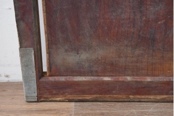 アンティーク建具　明治から大正期　狐格子と金網の組み合わせが趣深い蔵戸1枚　(R-086501)