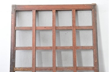 アンティーク建具　明治から大正期　狐格子と金網の組み合わせが趣深い蔵戸1枚　(R-086501)