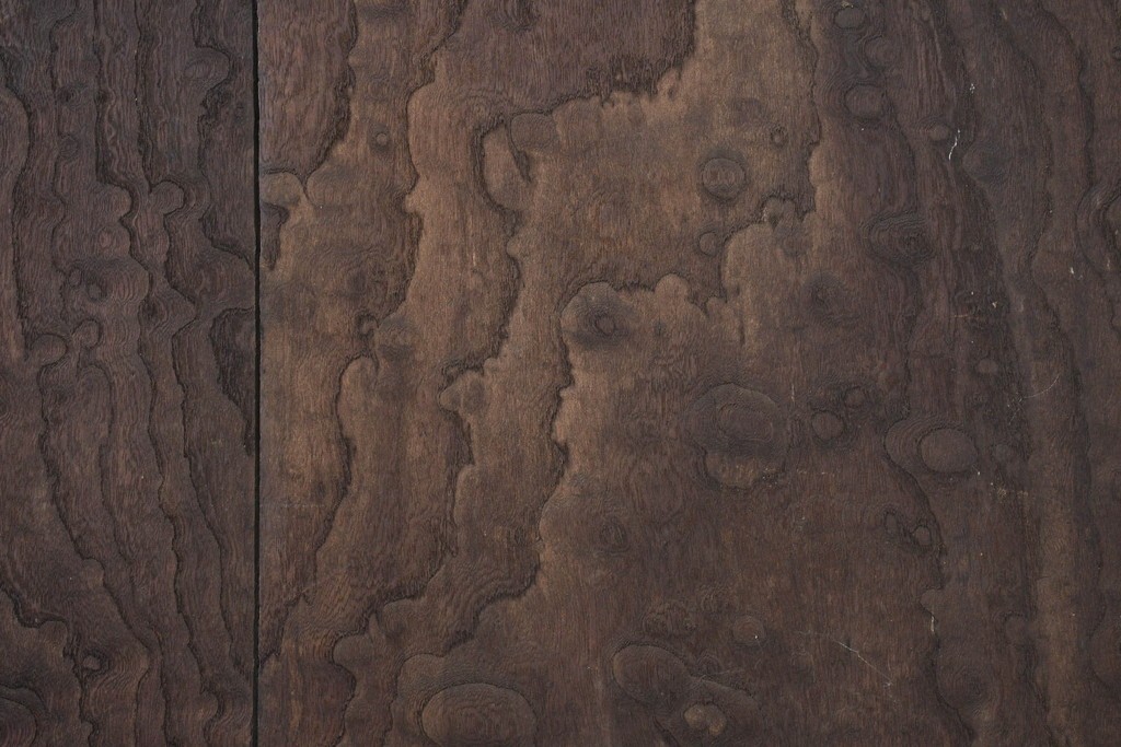 アンティーク建具　明治期　総欅(ケヤキ)材　博物館クラスの逸品!　玉杢が見事な蔵戸1枚　(R-086502)