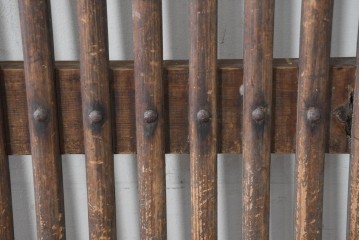 アンティーク建具　明治から大正期　木味が際立つ格子蔵戸1枚　(R-086503)