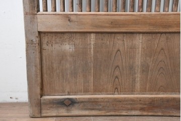アンティーク建具　明治から大正期　木味が際立つ格子蔵戸1枚　(R-086503)