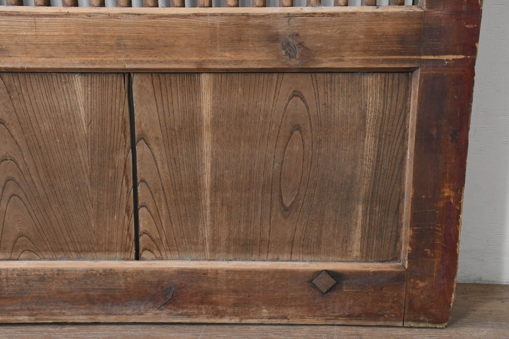 アンティーク建具　明治から大正期　木味が際立つ格子蔵戸1枚　(R-086503)