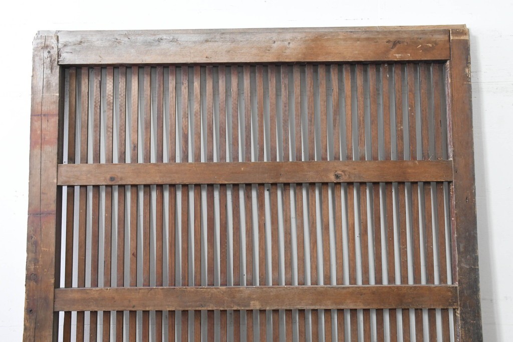 アンティーク建具　明治から大正期　木味が際立つ格子蔵戸1枚　(R-086503)
