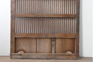 アンティーク建具　明治から大正期　木味が際立つ格子蔵戸1枚　(R-086503)