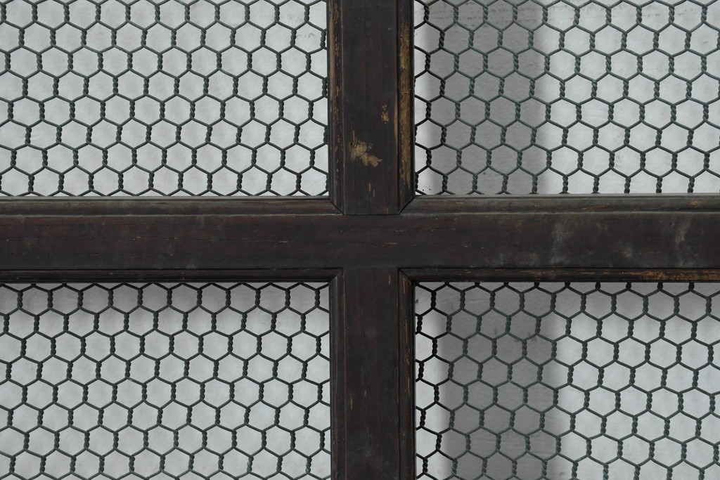 アンティーク建具　明治から大正期　きつね格子の意匠が美しい蔵戸1枚　(R-086505)