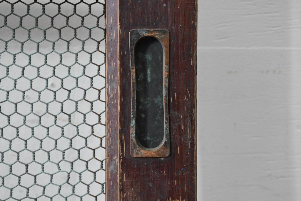 アンティーク建具　明治から大正期　きつね格子の意匠が美しい蔵戸1枚　(R-086505)