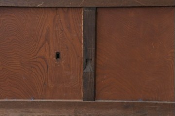 アンティーク建具　明治から大正期　きつね格子の意匠が美しい蔵戸1枚　(R-086505)