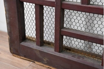 アンティーク建具　明治から大正期　希少デザイン!　漆塗り　優美に連なる幾何学格子が魅力のくぐり戸1枚　(R-086506)