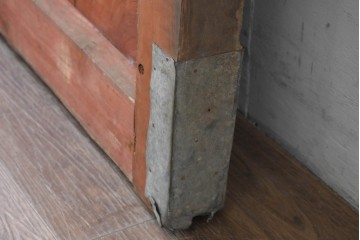 アンティーク建具　明治期　檜(ヒノキ)材・欅(ケヤキ)材　彫刻(鳳凰)入り金具が目を惹く重厚な庄内蔵戸1枚　(R-086507)