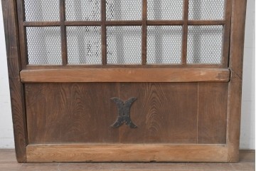 アンティーク建具　明治から大正期　欅(ケヤキ)材　金網入りのきつね格子蔵戸1枚　※反り有り　(R-086509)