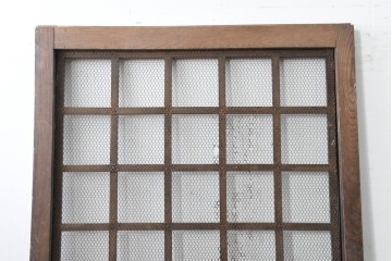 アンティーク建具　明治から大正期　欅(ケヤキ)材　金網入りのきつね格子蔵戸1枚　※反り有り　(R-086509)