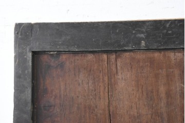 アンティーク建具　明治期　彫刻入りの特大金具が目を惹く庄内蔵戸1枚　(R-086510)