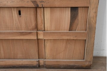 アンティーク建具　明治から大正期　欅(ケヤキ)材　木色の自然な濃淡が味わい深い蔵戸1枚　(R-086514)