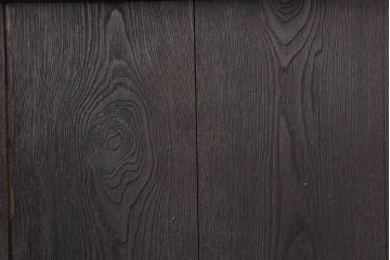 アンティーク建具　明治から大正期　黒褐色の木肌に美しい木目が映えるきつね格子蔵戸1枚　　(R-086518)