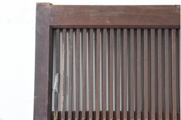 アンティーク建具　明治から大正期　栗(クリ)材　細やかな縦桟格子の蔵戸1枚　　(R-086520)